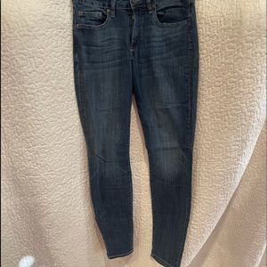 Gap Curvy Skinny Jeans Sz. 6 Like New!